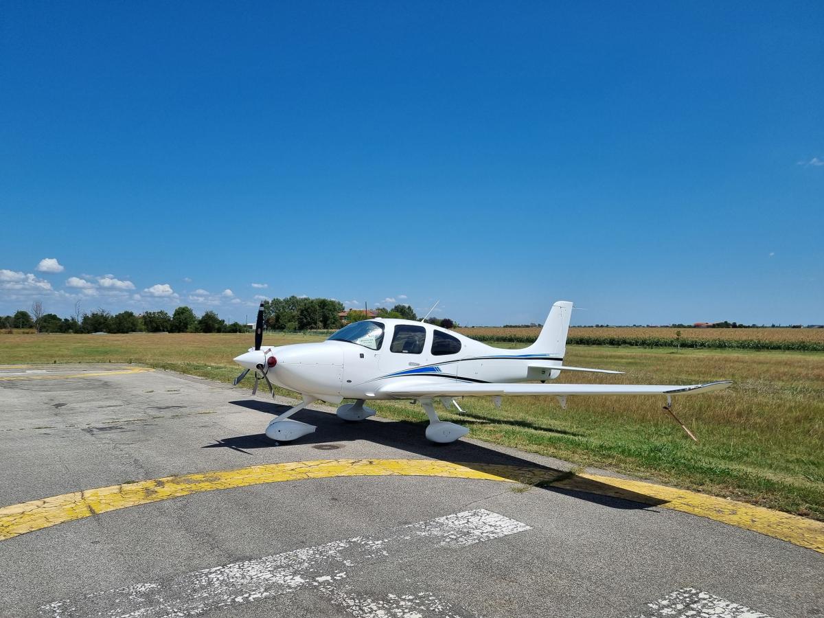 2022 CIRRUS SR20 Photo 3