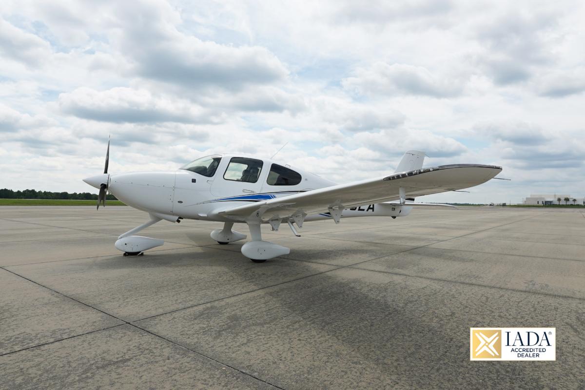2022 CIRRUS SR20 G6 Photo 2