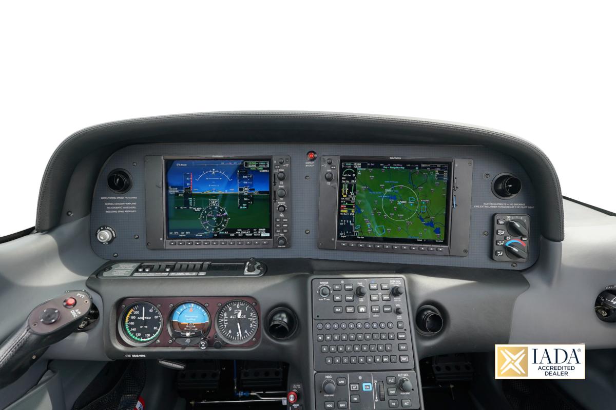 2022 CIRRUS SR20 G6 Photo 2