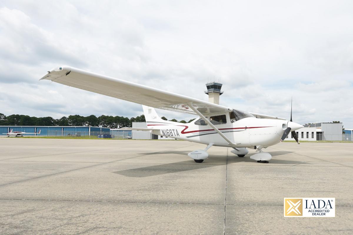 2001 CESSNA 182T Photo 7