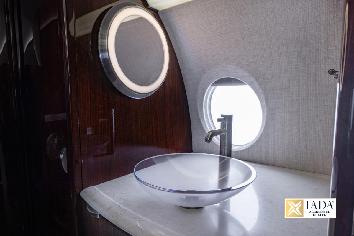 2013 (EIS) GULFSTREAM G280 Photo 2