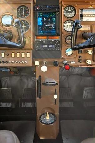 1963 CESSNA 182 SKYLANE Photo 4