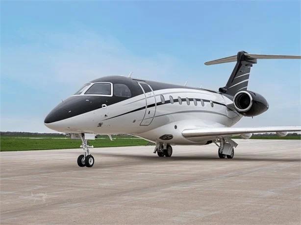 2016 EMBRAER LEGACY 500 Photo 2