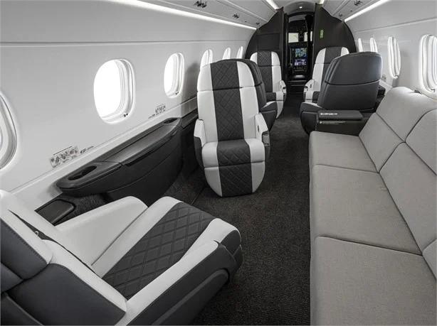 2016 EMBRAER LEGACY 500 Photo 6