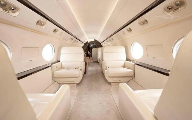 2010 GULFSTREAM G550 Photo 4