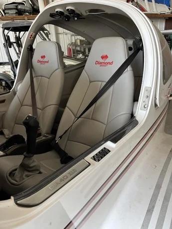 2007 DIAMOND DA40 XLS Photo 5