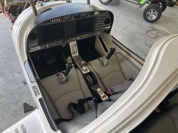 2007 DIAMOND DA40 XLS Photo 7