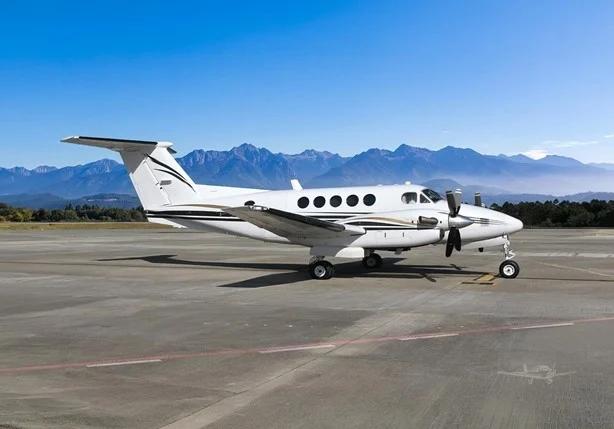2001 BEECHCRAFT KING AIR B200 Photo 3