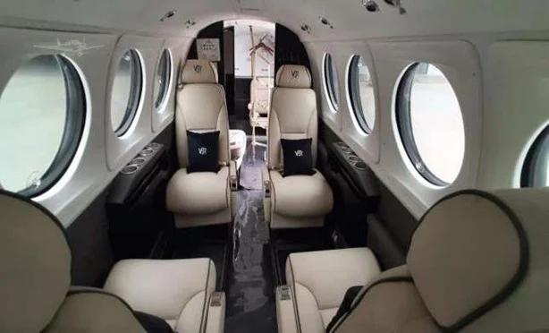 2001 BEECHCRAFT KING AIR B200 Photo 6