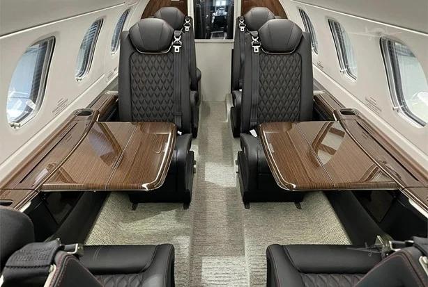2023 EMBRAER PHENOM 300E Photo 5