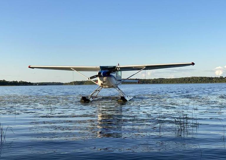 1977 Cessna 172XP Photo 3