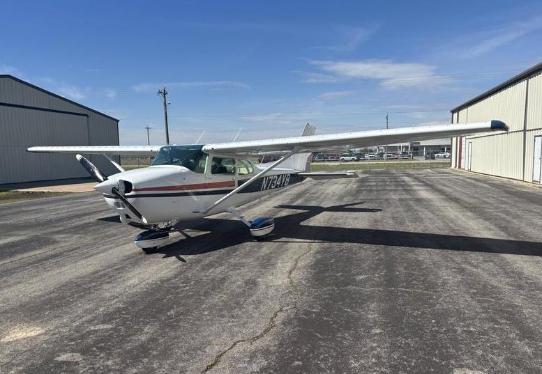 1977 CESSNA172N WITH FLOAT KIT  Photo 3