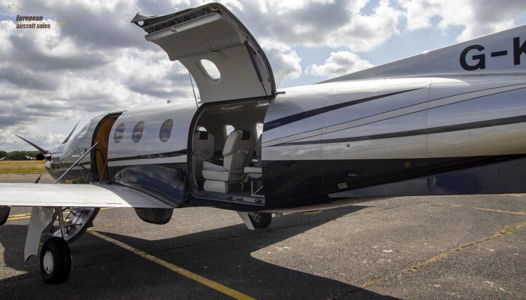 2011 PILATUS PC-12 NG Photo 5