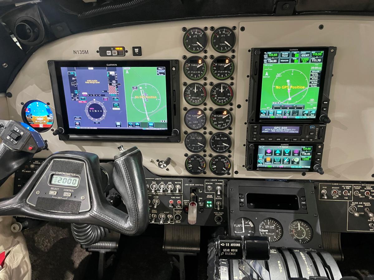 2006 Beechcraft King Air C90GT Photo 4