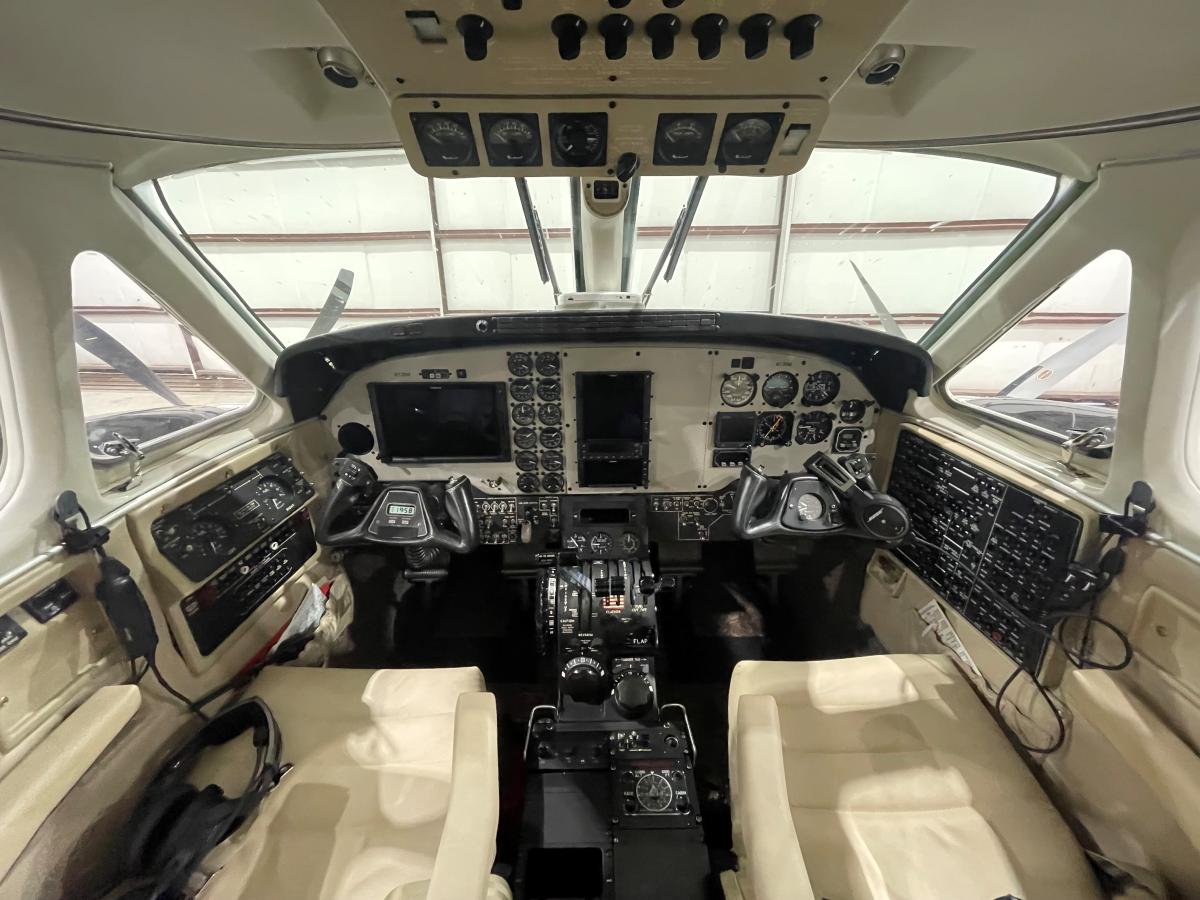 2006 Beechcraft King Air C90GT Photo 3