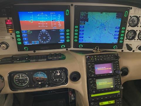 2004 Cirrus SR22 G2 Photo 3
