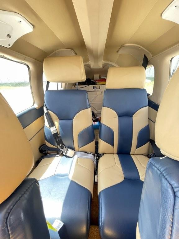 1985 Piper Archer II Photo 5