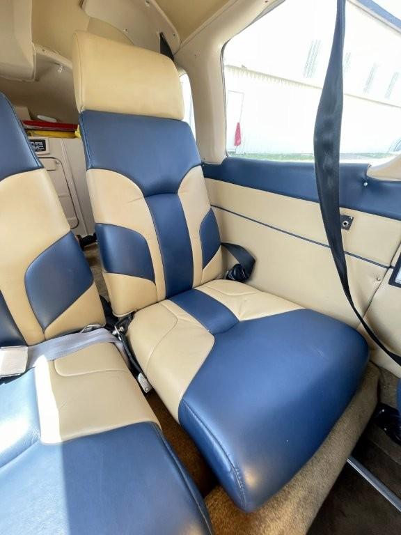 1985 Piper Archer II Photo 7