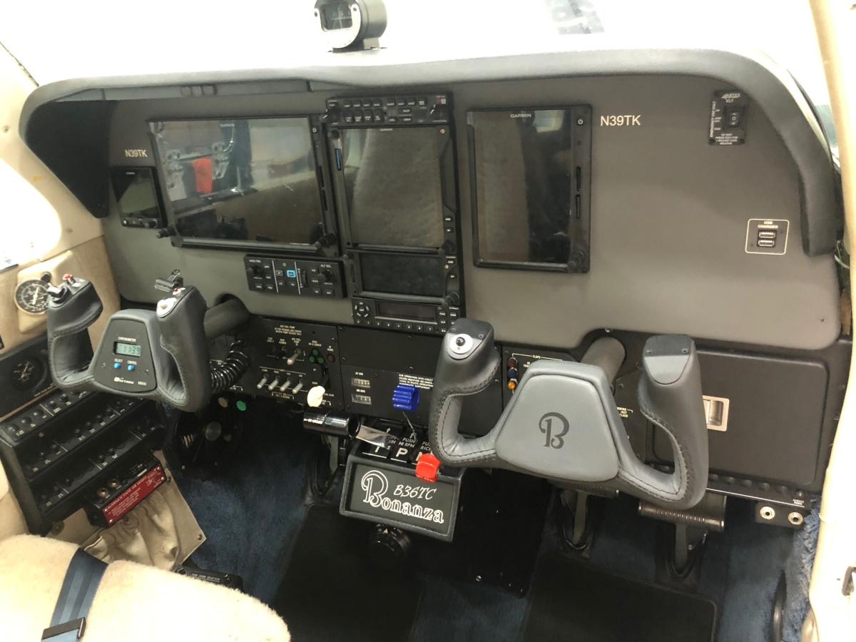 1984 Beechcraft Bonanza B36 TC Photo 2