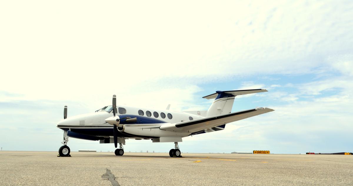 2003 Beechcraft King Air B200 Photo 3