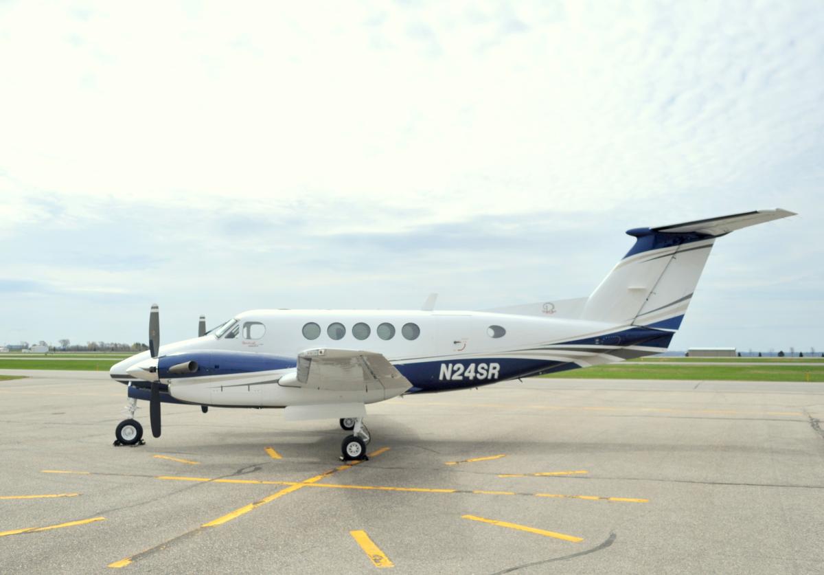 2003 Beechcraft King Air B200 Photo 2