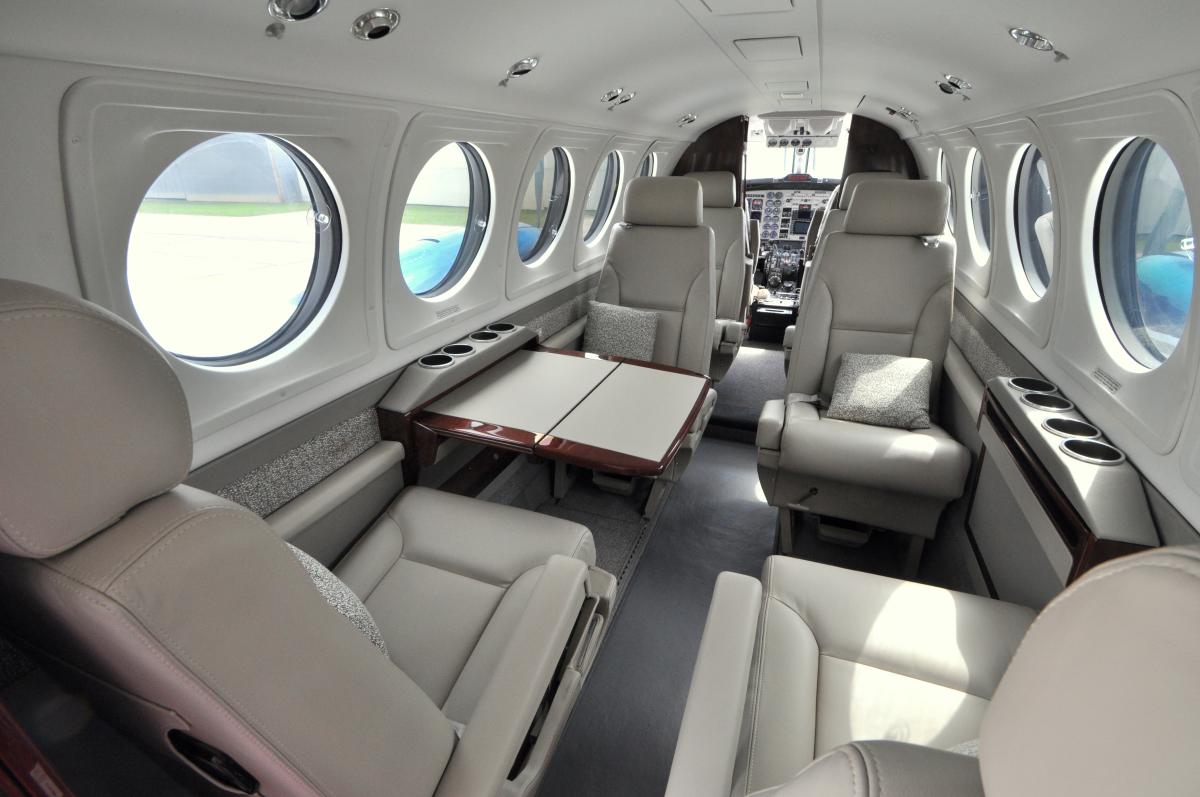 2003 Beechcraft King Air B200 Photo 5