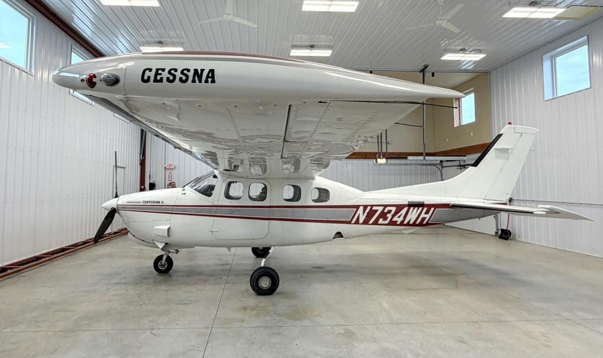 1981 Cessna P210N Photo 2