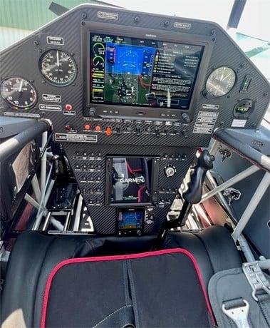 2019 EXTRA AIRCRAFT EA 330LT Photo 4