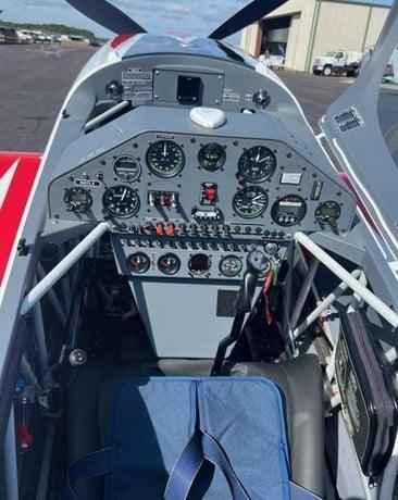 2017 EXTRA AIRCRAFT EA 330LX Photo 4