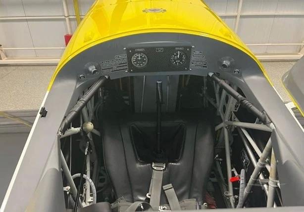 2013 EXTRA AIRCRAFT EA 330LT Photo 7