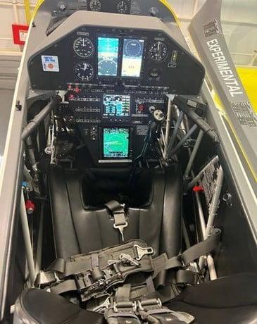 2013 EXTRA AIRCRAFT EA 330LT Photo 6