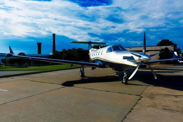 1996 PILATUS PC-12/45 Photo 2