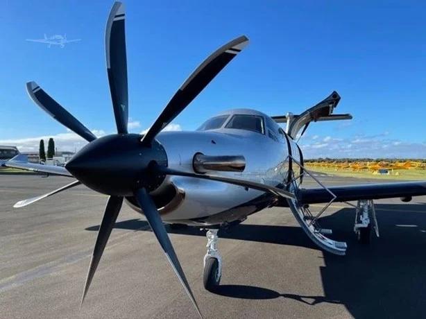 2000 PILATUS PC-12/45 Photo 2