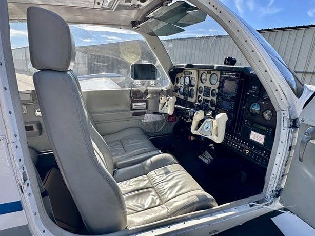 1980 BEECHCRAFT F33A BONANZA Photo 4