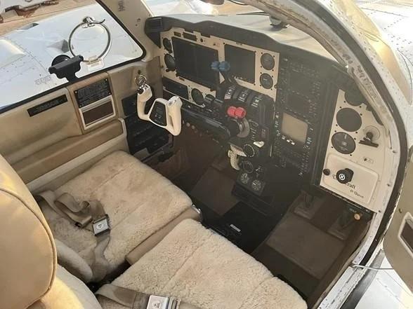 1981 BEECHCRAFT 58P BARON Photo 3