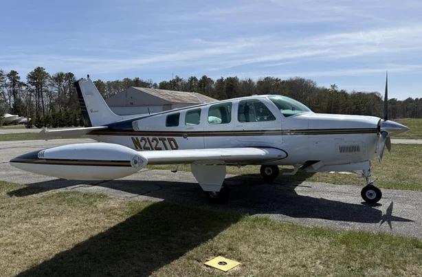 1982 BEECHCRAFT A36 BONANZA Photo 2