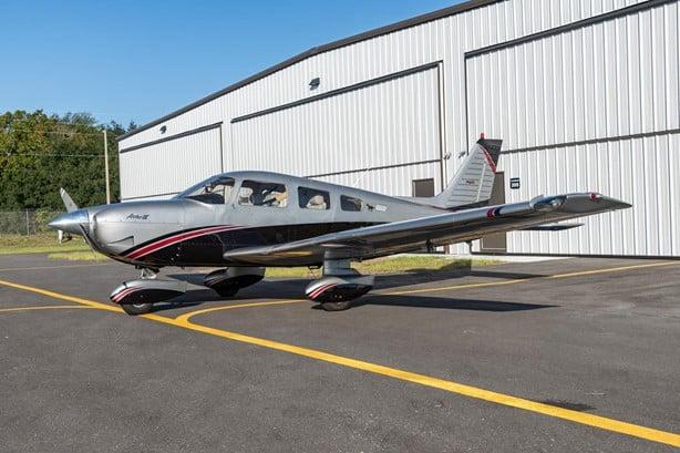 2000 PIPER ARCHER III Photo 2