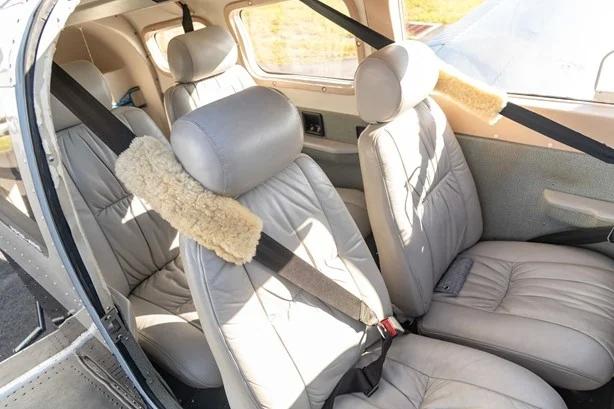 2000 PIPER ARCHER III Photo 4