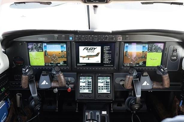 2025 PIPER M700 Photo 3
