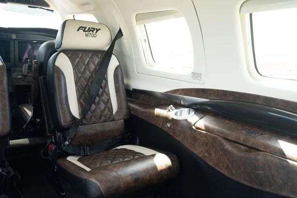 2025 PIPER M700 Photo 5
