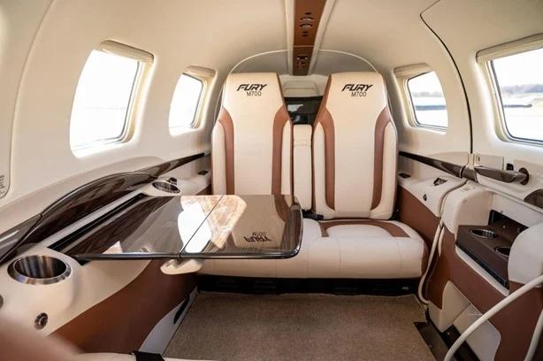 2025 PIPER M700 Photo 4