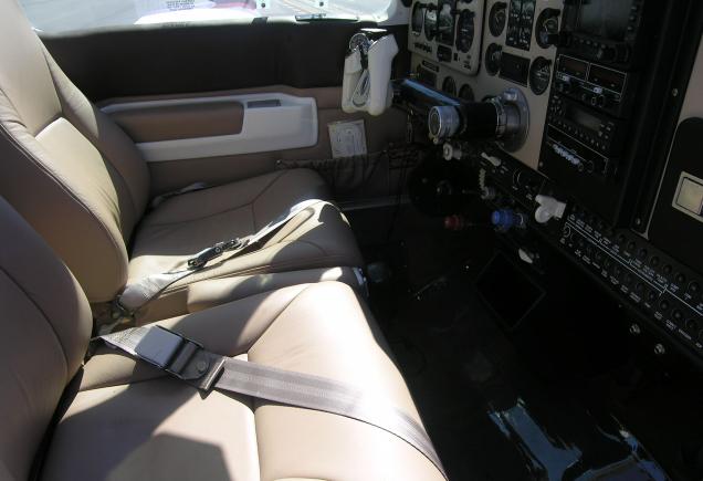 1988 Beech Bonanza F33A Photo 6