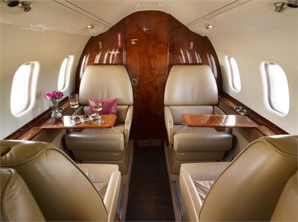 2000 LEARJET 60 Photo 3