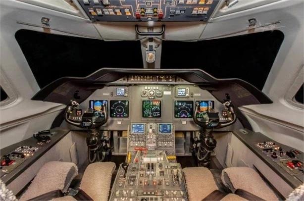 2002 GULFSTREAM G200 Photo 5