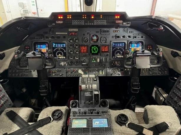 2002 LEARJET 60 Photo 3
