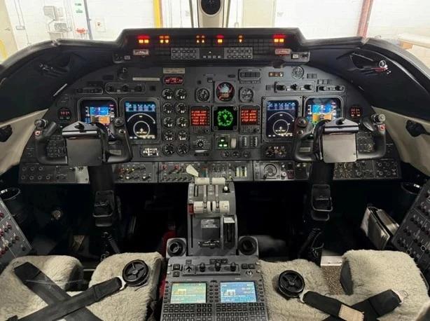 2002 LEARJET 60 Photo 3