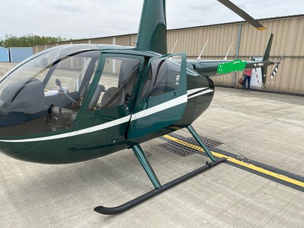2023 ROBINSON R44 RAVEN II Photo 2