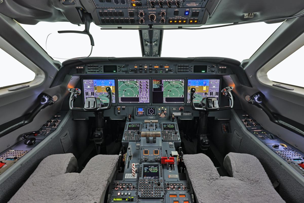 2015 Gulfstream G450 Photo 4
