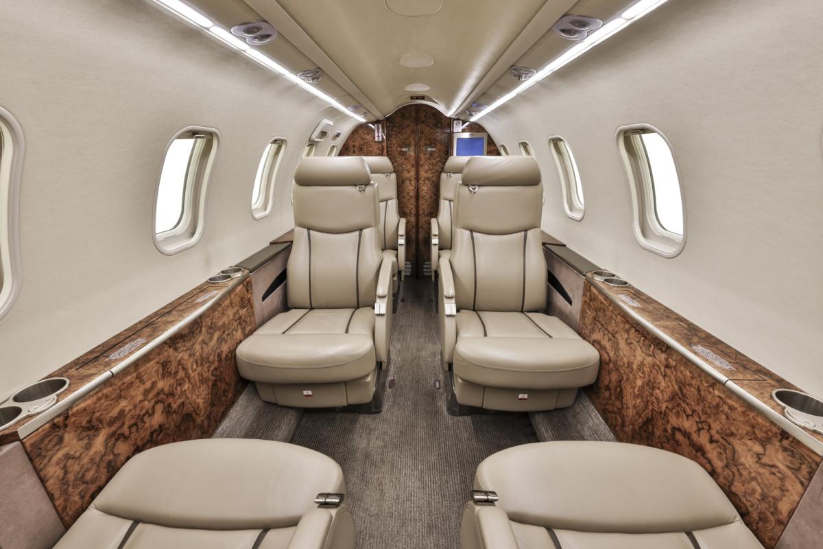 2007 Bombardier Learjet 40XR Photo 3