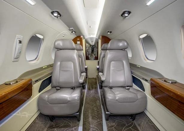 2012 EMBRAER PHENOM 300 Photo 3